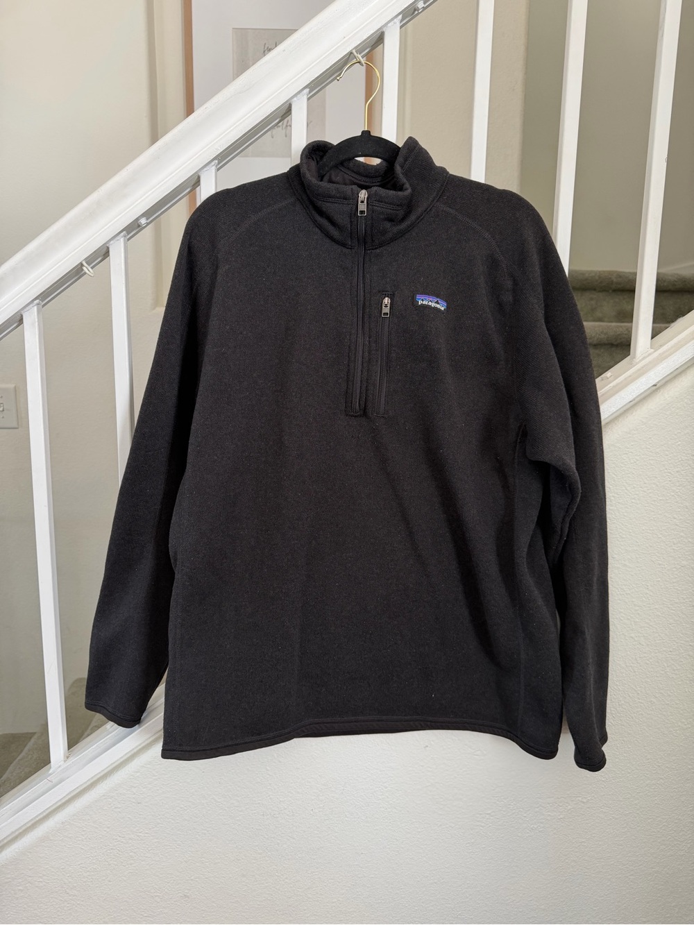 Patagonia Men’s Black Half-Zip Fleece Pullover
